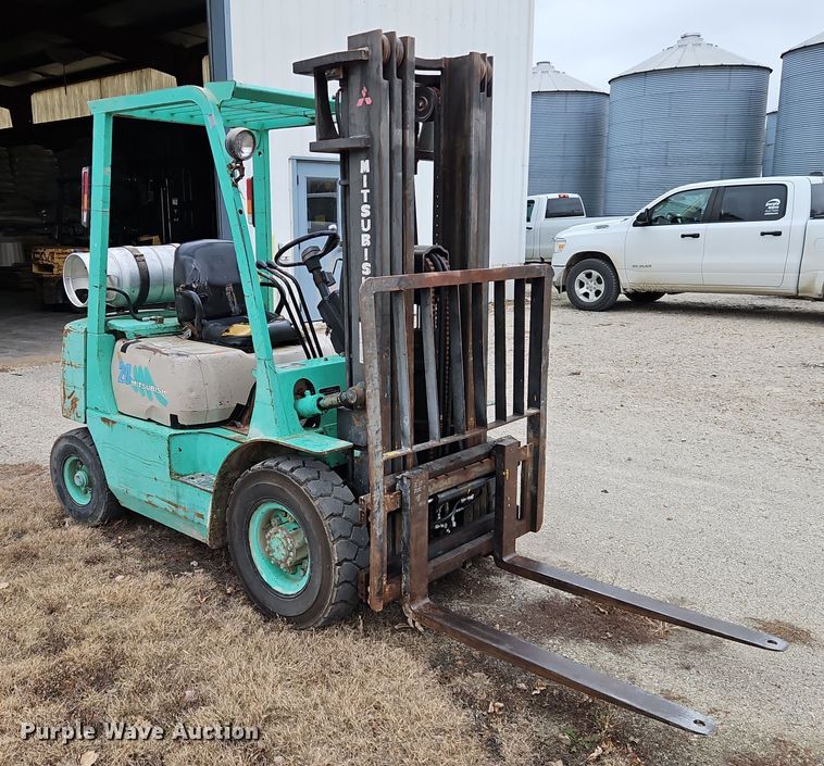 image for item LB9649 Mitsubishi FG20 forklift