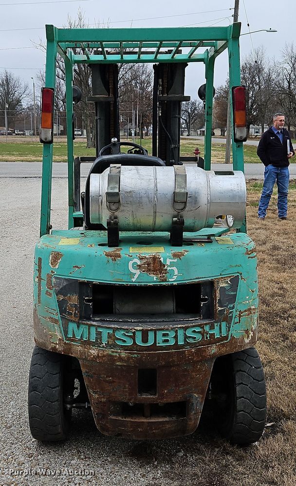 image for item LB9649 Mitsubishi FG20 forklift