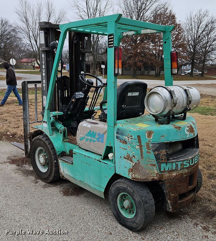 image for item LB9649 Mitsubishi FG20 forklift