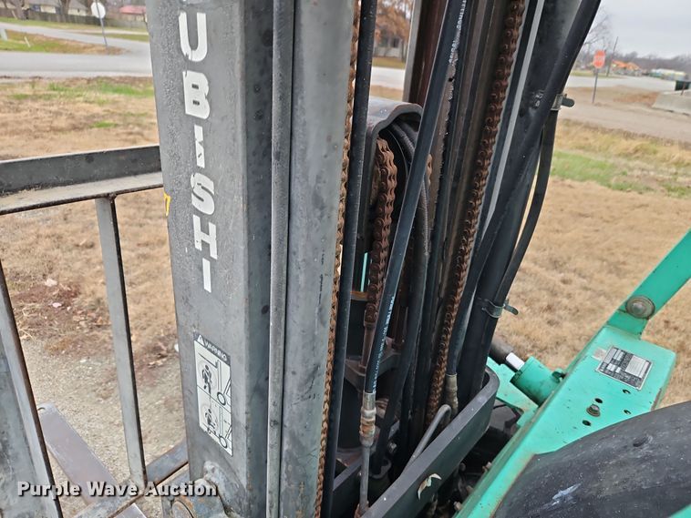 image for item LB9649 Mitsubishi FG20 forklift