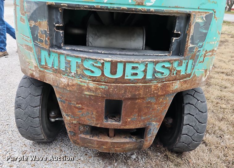 image for item LB9649 Mitsubishi FG20 forklift