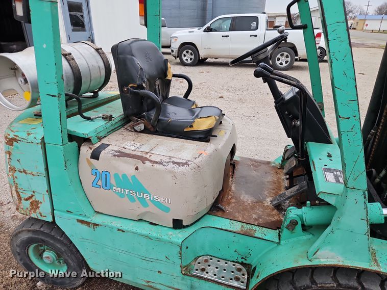 image for item LB9649 Mitsubishi FG20 forklift