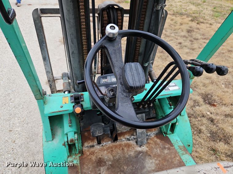 image for item LB9649 Mitsubishi FG20 forklift