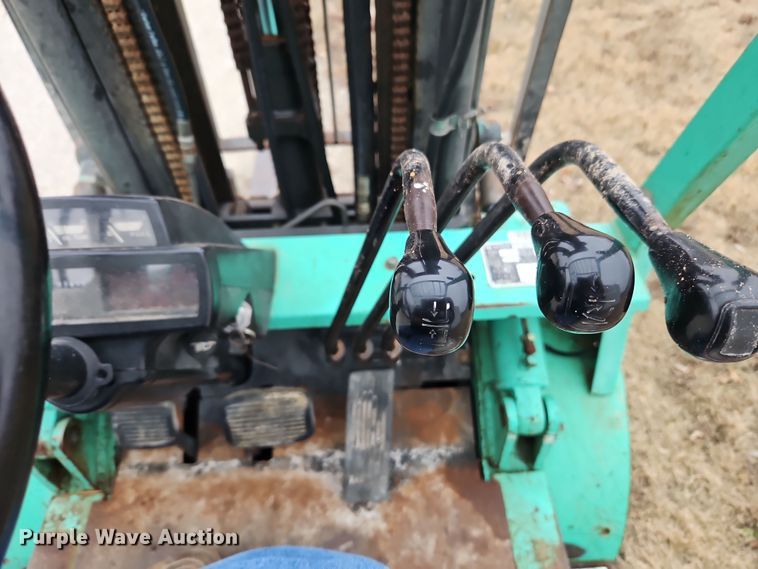 image for item LB9649 Mitsubishi FG20 forklift