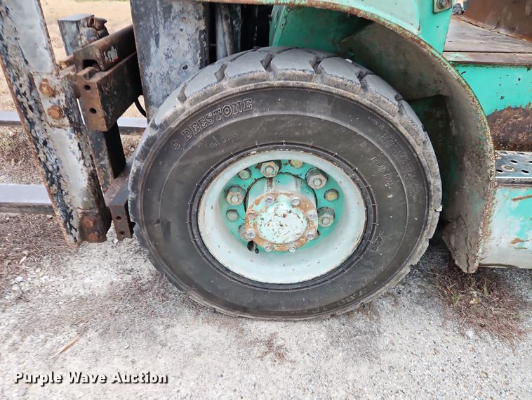 image for item LB9649 Mitsubishi FG20 forklift