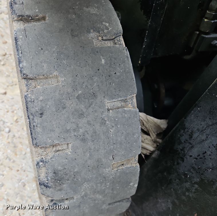 image for item LB9650 Hyster H50XM forklift