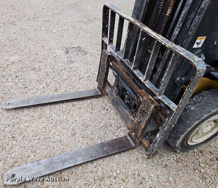 image for item LB9651 Yale GLP050R forklift