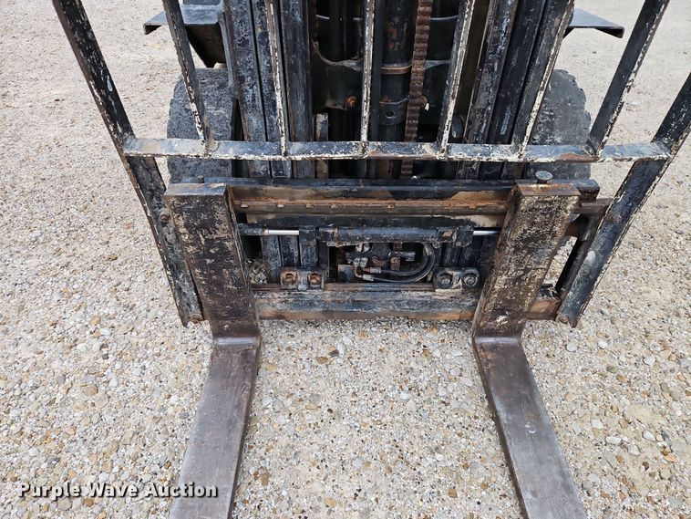 image for item LB9651 Yale GLP050R forklift