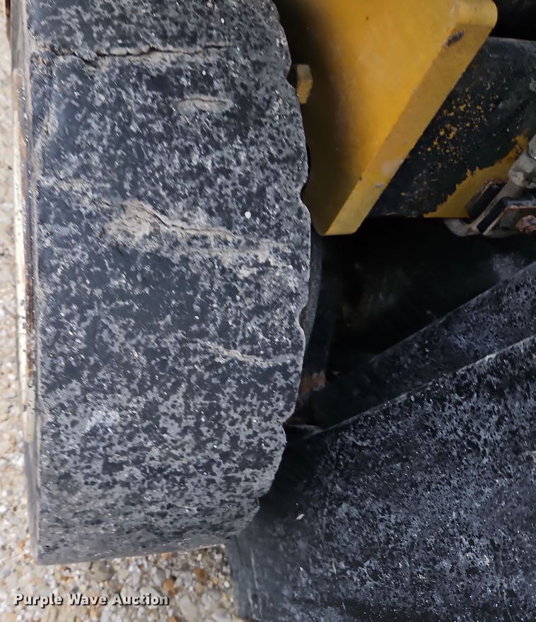 image for item LB9651 Yale GLP050R forklift