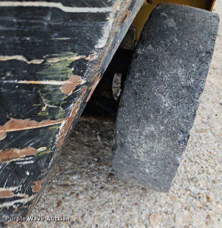 image for item LB9651 Yale GLP050R forklift