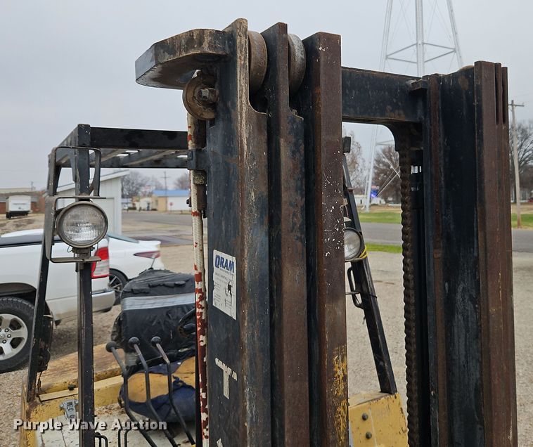 image for item LB9653 TCM FG25N2S forklift