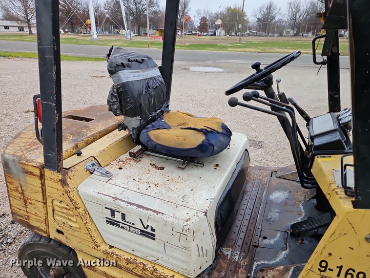 image for item LB9653 TCM FG25N2S forklift