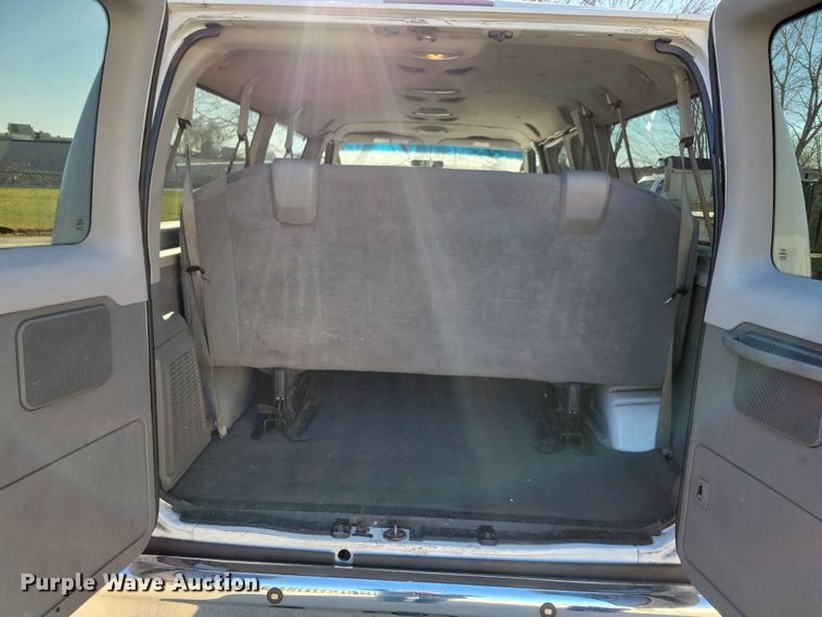 image for item LC9306 2008 Ford E350  van