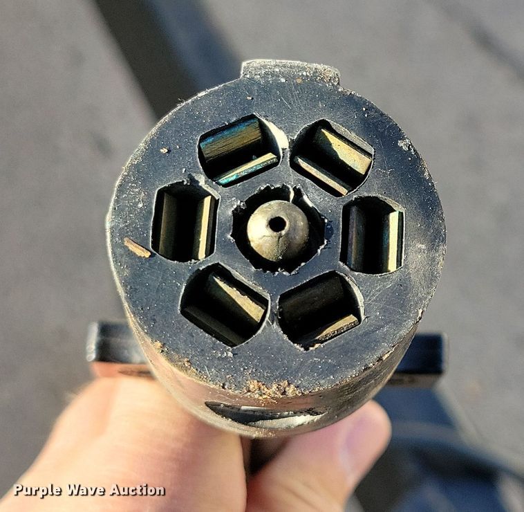 image for item LC9310 2018 Sure-Trac STRCH10220TA-100  enclosed cargo trailer