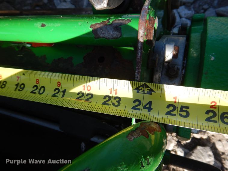 image for item LC9382 2007 John Deere 2500E Hybrid  greens mower