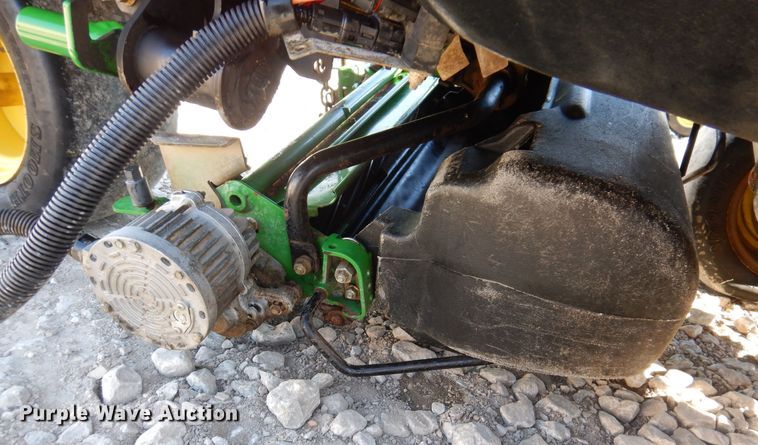 image for item LC9382 2007 John Deere 2500E Hybrid  greens mower