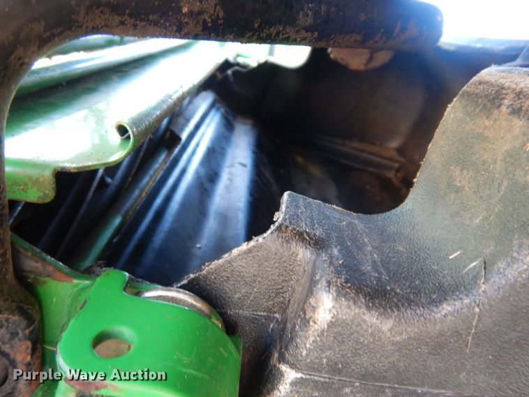 image for item LC9382 2007 John Deere 2500E Hybrid  greens mower