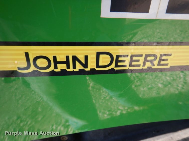 image for item LC9382 2007 John Deere 2500E Hybrid  greens mower