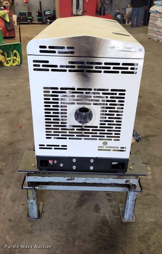 image for item LC9443 Vanair Viper G60  air compressor