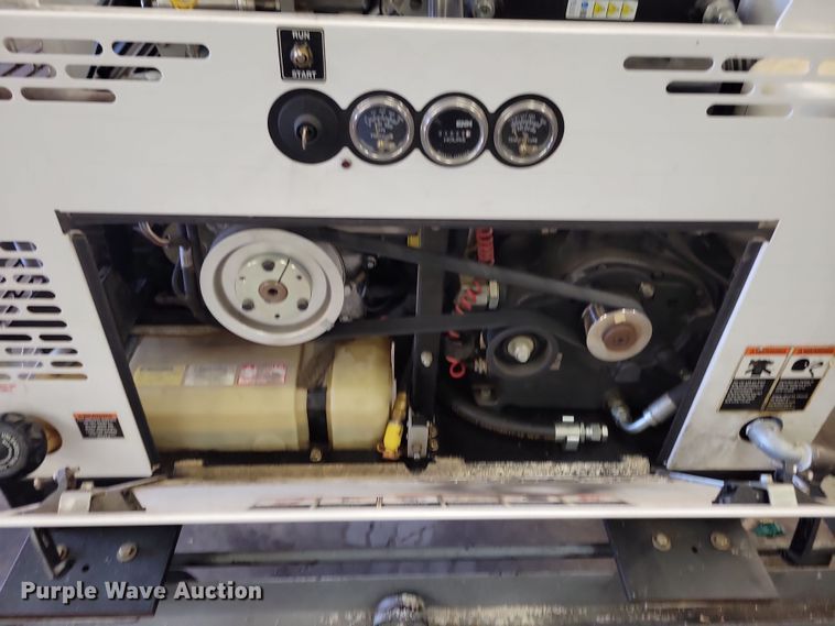 image for item LC9443 Vanair Viper G60  air compressor