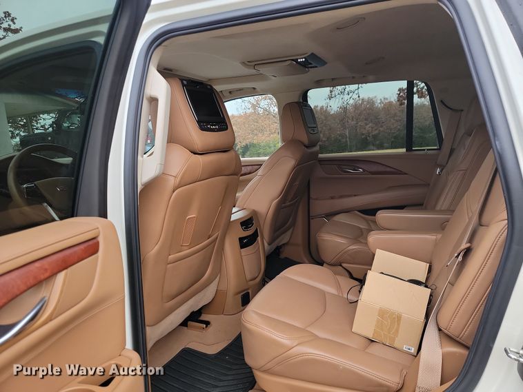 image for item LD9043 2015 Cadillac Escalade Platinum  SUV