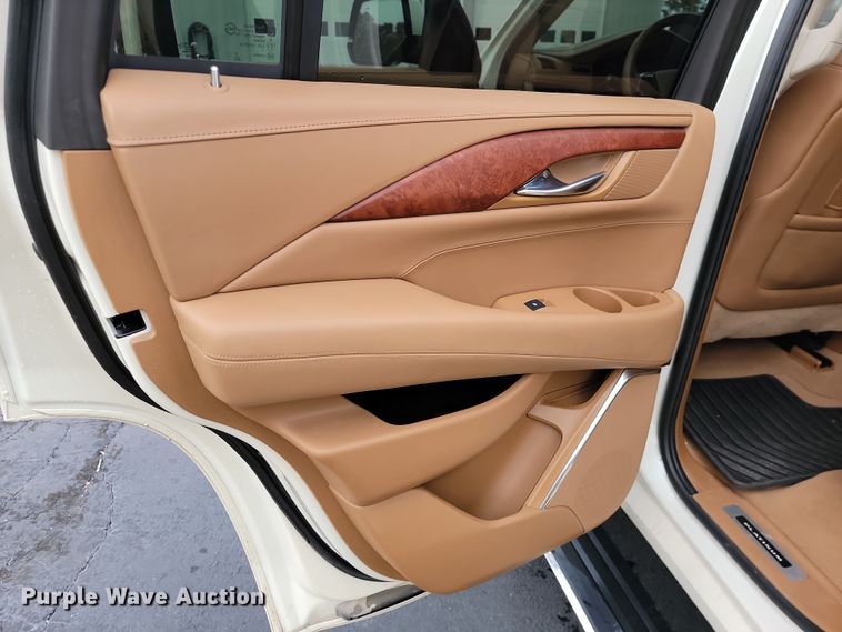 image for item LD9043 2015 Cadillac Escalade Platinum  SUV