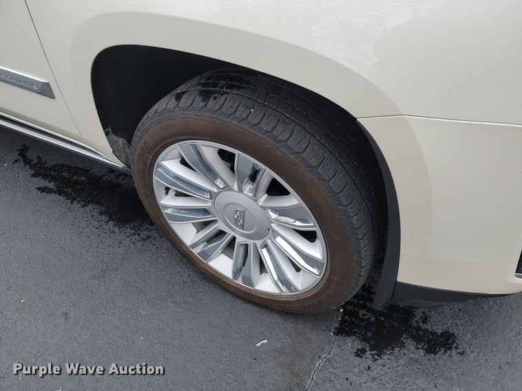 image for item LD9043 2015 Cadillac Escalade Platinum  SUV