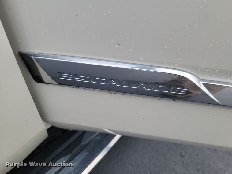 image for item LD9043 2015 Cadillac Escalade Platinum  SUV