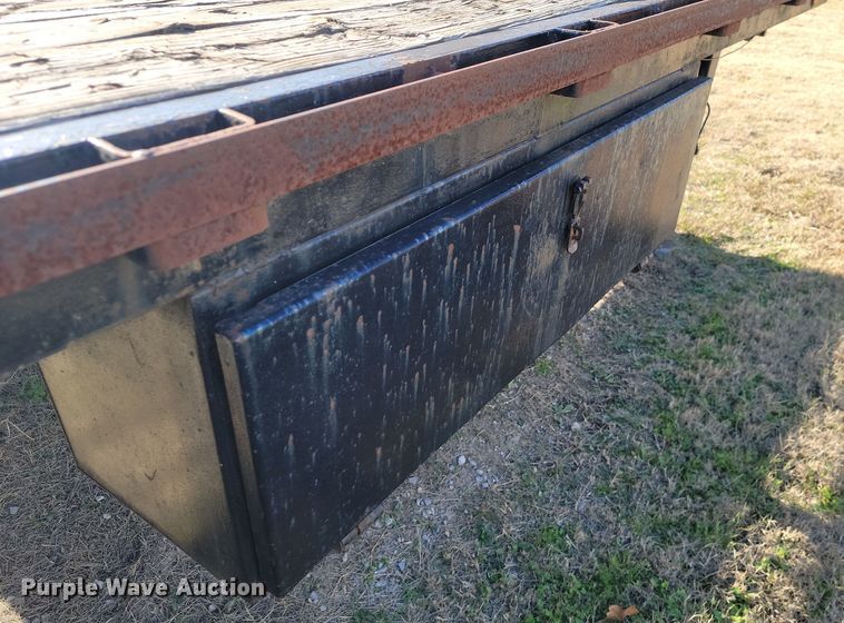 image for item LD9061 1998 West Wind Trailer  equipment trailer