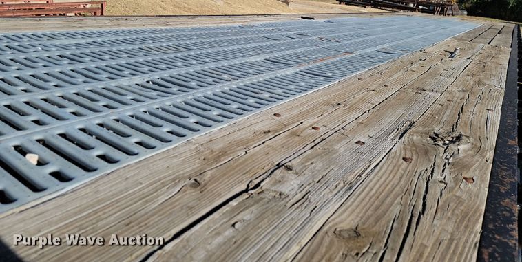 image for item LD9061 1998 West Wind Trailer  equipment trailer