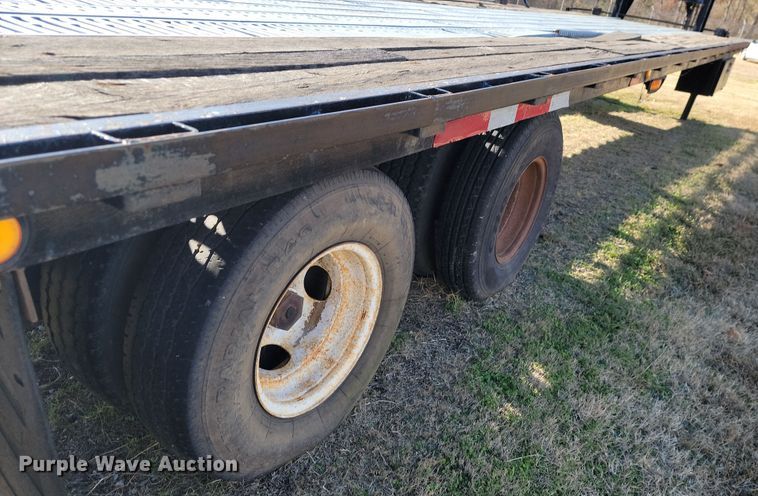 image for item LD9061 1998 West Wind Trailer  equipment trailer
