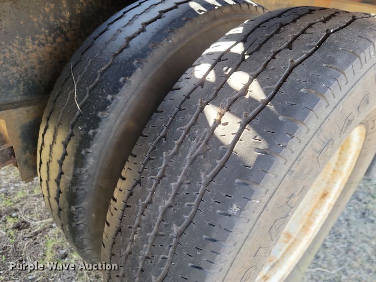 image for item LD9061 1998 West Wind Trailer  equipment trailer