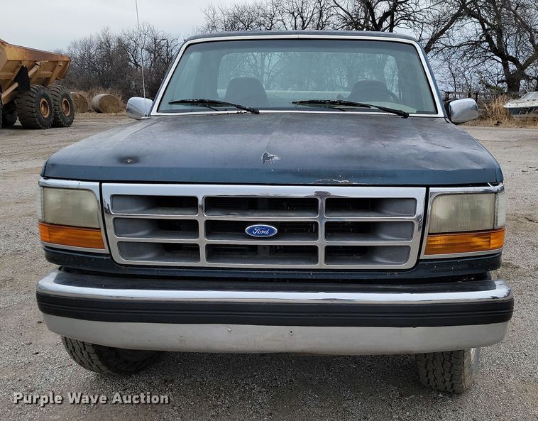 image for item LD9066 1995 Ford F150  pickup truck