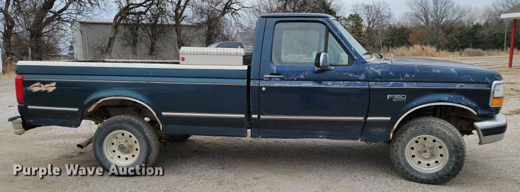 image for item LD9066 1995 Ford F150  pickup truck