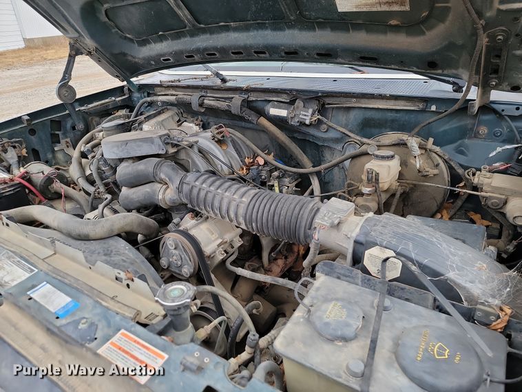 image for item LD9066 1995 Ford F150  pickup truck