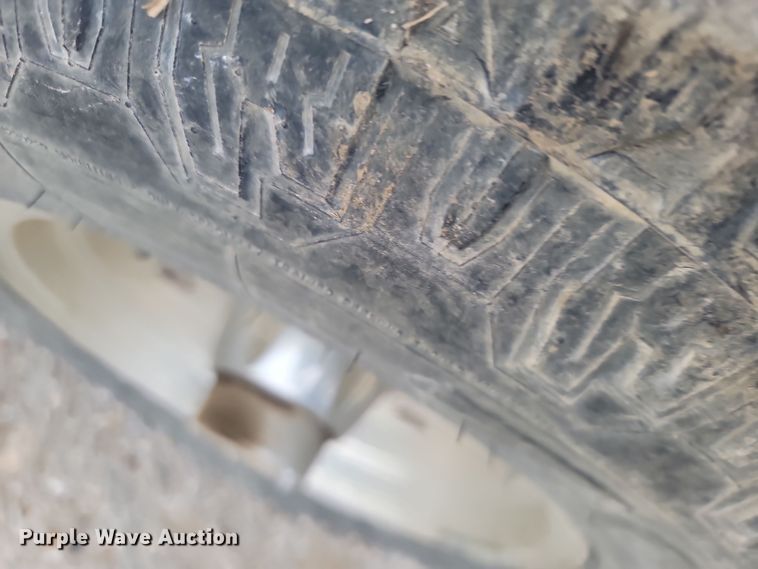 image for item LD9066 1995 Ford F150  pickup truck