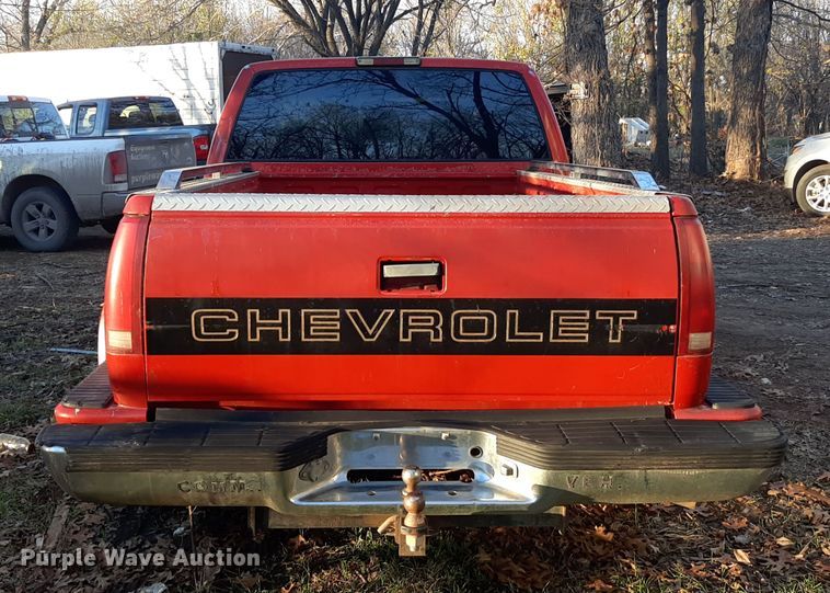image for item LD9087 1996 Chevrolet C1500  Ext. Cab pickup truck