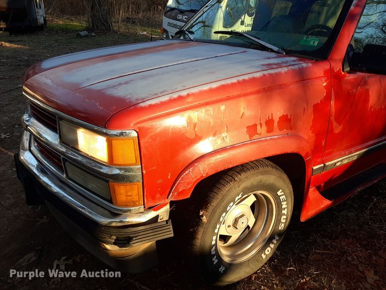image for item LD9087 1996 Chevrolet C1500  Ext. Cab pickup truck