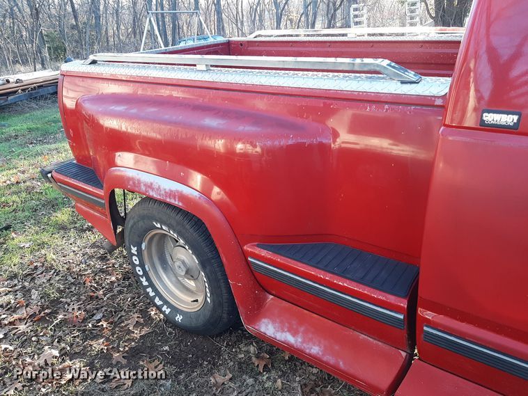 image for item LD9087 1996 Chevrolet C1500  Ext. Cab pickup truck
