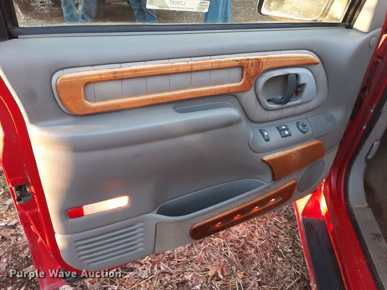 image for item LD9087 1996 Chevrolet C1500  Ext. Cab pickup truck