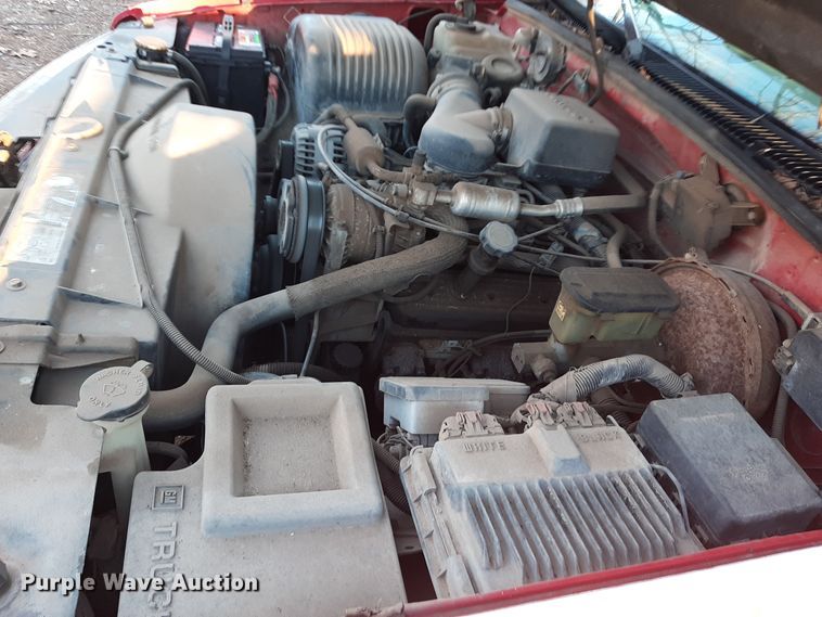 image for item LD9087 1996 Chevrolet C1500  Ext. Cab pickup truck