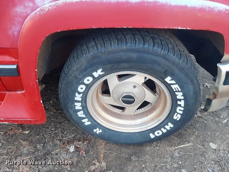 image for item LD9087 1996 Chevrolet C1500  Ext. Cab pickup truck
