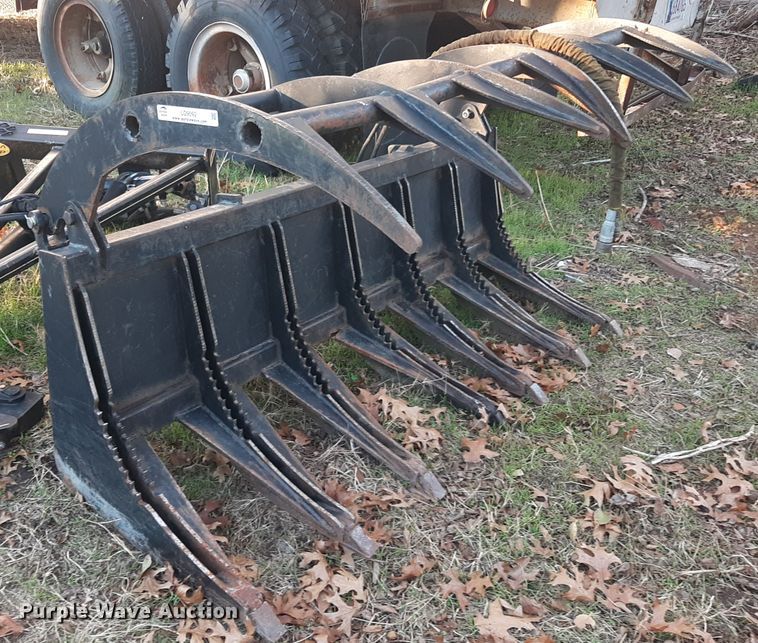 image for item LD9092 72" W skid steer grapple