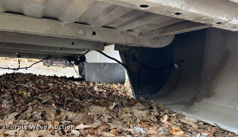 image for item LD9874 2018 Chevrolet Silverado 3500  Truck bed