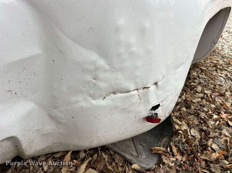 image for item LD9874 2018 Chevrolet Silverado 3500  Truck bed