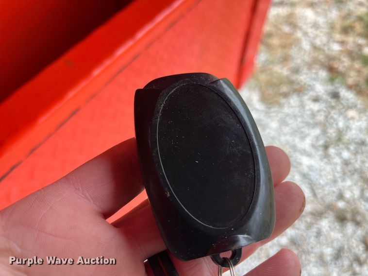 image for item LD9876 2021 Road Clipper 46UFU2034M1237893  dump trailer