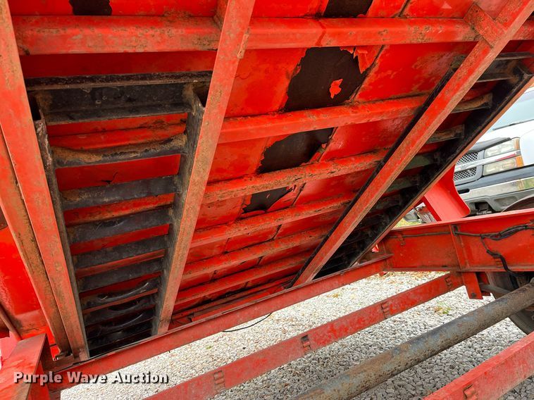 image for item LD9876 2021 Road Clipper 46UFU2034M1237893  dump trailer