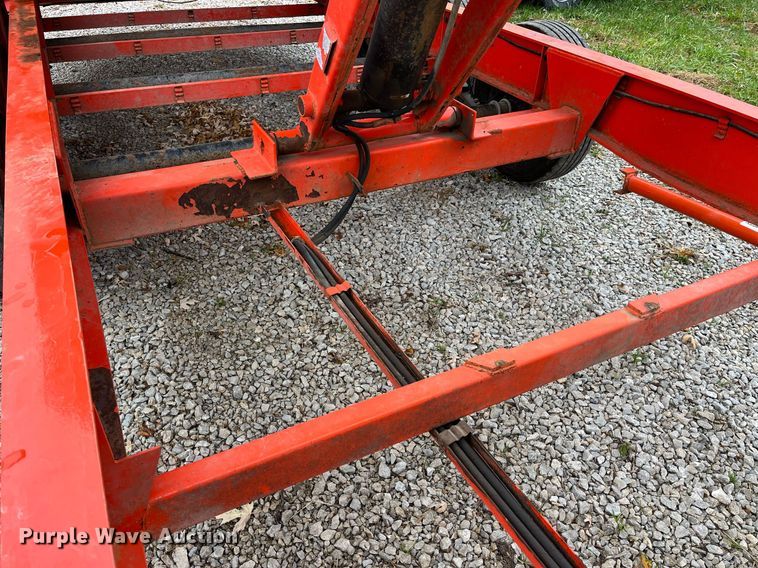 image for item LD9876 2021 Road Clipper 46UFU2034M1237893  dump trailer