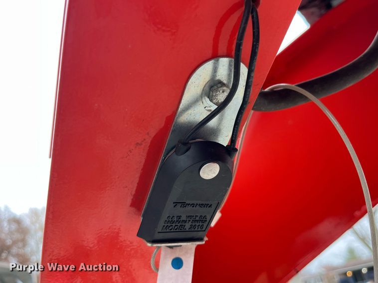 image for item LD9876 2021 Road Clipper 46UFU2034M1237893  dump trailer