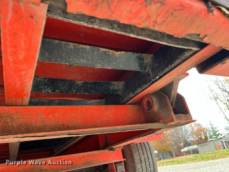 image for item LD9876 2021 Road Clipper 46UFU2034M1237893  dump trailer